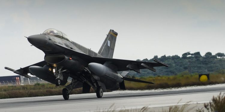 Απαλλάσσεται των καθηκόντων του ο διοικητής της 111 Πτέρυγας Μάχης