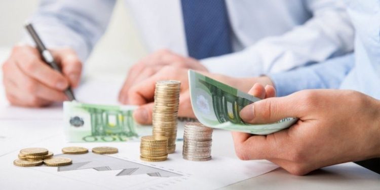 Τραπεζικές καταθέσεις: Οι εναλλακτικές για υψηλότερα επιτόκια χωρίς ρίσκο