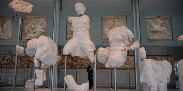 Γλυπτά του Παρθενώνα: Μια διαμάχη 200 ετών – Γιατί τα διεκδικεί η κάθε πλευρά