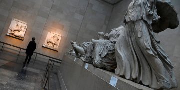 Βαθαίνει η κρίση Ελλάδας – Βρετανίας για τα Γλυπτά του Παρθενώνα