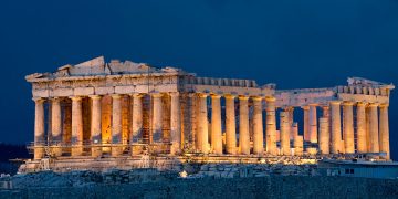 ΥΠΠΟ: Βάλαμε «πριβέ» ξενάγηση στην Ακρόπολη «γιατί το ζητούσε ο κόσμος» – Αντιδρούν οι αρχαιολόγοι