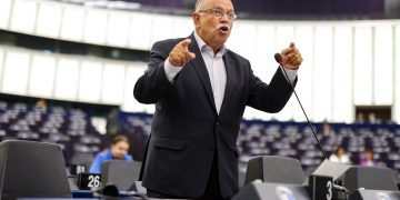 Παπαδημούλης: Κάνουν λάθος όσοι λένε ότι ο Τσίπρας είναι ευχαριστημένος με τον Κασσελάκη