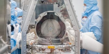 OSIRIS-REx: H NASA παλεύει να ανοίξει το κουτί του θησαυρού