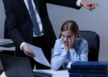 Mobbing στην Ελλάδα: Στην 3η θέση η χώρα μας στην Ευρώπη – Τα σημάδια της εργασιακής κακοποίησης