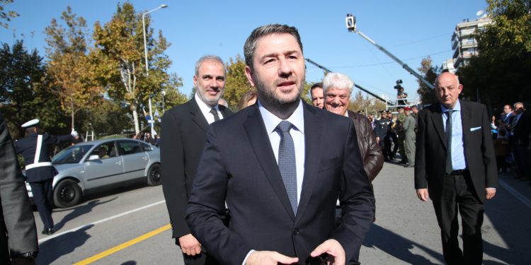 Ανδρουλάκης για 28η Οκτωβρίου: Τιμούμε τους ήρωες που έδωσαν τα πάντα στην πρώτη γραμμή της μάχης