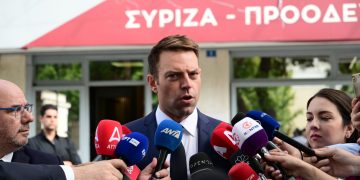 Κασσελάκης: Να γεμίσουμε με χιλιάδες «είμαι εδώ» – Μην φύγετε από τον ΣΥΡΙΖΑ, γραφτείτε για το συνέδριο