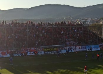 «Ερυθρόλευκη λαοθάλασσα» στην Τρίπολη!