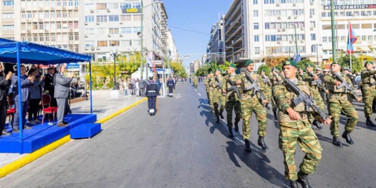 Σε κλίμα εθνικής υπερηφάνειας ο εορτασμός της 28ης Οκτωβρίου 1940 στον Πειραιά