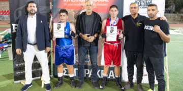 Ο  Δήμαρχος Πειραιά Γιάννης  Μώραλης στο Κύπελλο Πυγμαχίας «Τσαγκράκεια» στο Θεμιστόκλειο Στάδιο