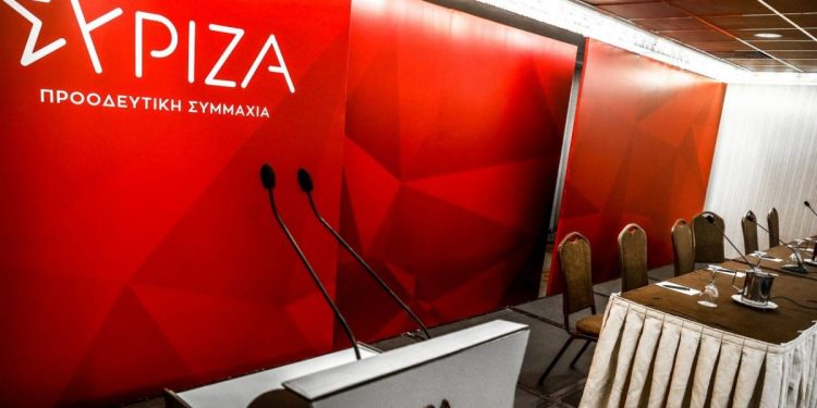 Ο ΣΥΡΙΖΑ σε… ανεπίσημη διάσπαση, ο Stefanos κάνει πρεμιέρα απόψε τη δική του παράσταση