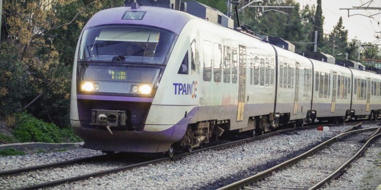 Παρ’ ολίγον τραγωδία στο Μετρό – Έστειλαν σε λάθος γραμμή τρένο του Προαστιακού