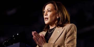 Μέση Ανατολή: Απαραίτητη η αποκλιμάκωση της κρίσης, λέει η Χάρις