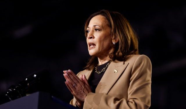 Μέση Ανατολή: Απαραίτητη η αποκλιμάκωση της κρίσης, λέει η Χάρις