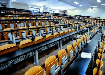 Αιώνιοι φοιτητές το 48% των εγγεγραμμένων στα ελληνικά ΑΕΙ – Η άβολη αλήθεια πίσω από τους αριθμούς