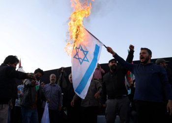 Το Ιράν θα δώσει «οριστική και επώδυνη» απάντηση στο Ισραήλ, λέει υψηλόβαθμη πηγή στο CNN