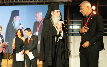 Ο Σεβασμιώτατος Μητροπολίτης Πειραιώς κ.κ. Σεραφείμ απένειμε το ύψιστο παράσημο της Ιεράς Μητροπόλεως στον Δήμαρχο Πειραιά Γιάννη Μώραλη