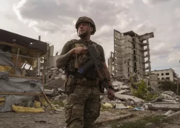 Προελαύνουν οι Ρώσοι στην ανατολική Ουκρανία – Μπήκαν σε άλλη μία σημαντική πόλη – Μάχες στο Τορέτσκ – Βίντεο