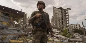 Προελαύνουν οι Ρώσοι στην ανατολική Ουκρανία – Μπήκαν σε άλλη μία σημαντική πόλη – Μάχες στο Τορέτσκ – Βίντεο