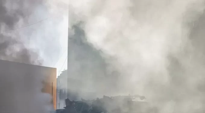 Νέο ισραηλινό πλήγμα απέκλεισε τον δρόμο διαφυγής αμάχων από Λίβανο προς Συρία