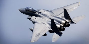 Μέση Ανατολή: Στέλνουν και άλλα F-15 οι ΗΠΑ εν είδει προειδοποίησης στο Ιράν