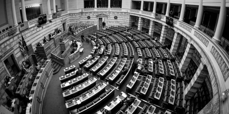 Το ανησυχητικό φαινόμενο των πολιτικά «άστεγων» πολιτών και η κρίση εκπροσώπησης