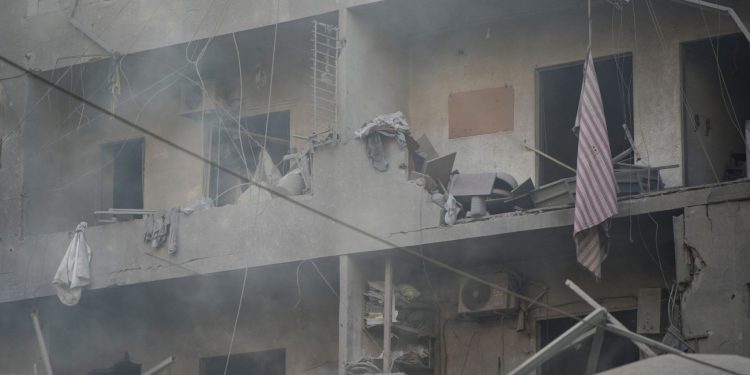 Δεκάδες νεκροί από αεροπορικές επιδρομές του Ισραήλ σε Συρία, Λίβανο και Λωρίδα της Γάζας