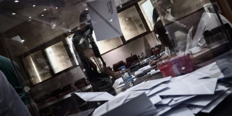 ΣΥΡΙΖΑ: Επταμελής εφορευτική επιτροπή για τις εκλογές – Ποιοι είναι