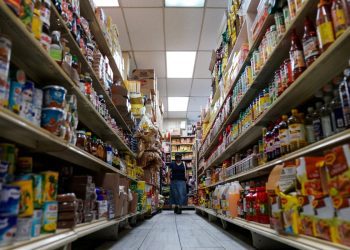 Οι αμερικανικές επιχειρήσεις ήδη προετοιμάζονται για τους δασμούς – Πώς λειαίνουν το έδαφος