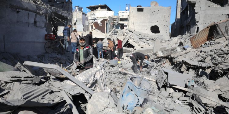 Γάζα: Τουλάχιστον 32 Παλαιστίνιοι σκοτώθηκαν σε ισραηλινά πλήγματα