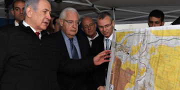 Ισραήλ: «Μην υποθέτετε ότι ο Τραμπ θα υποστηρίξει την προσάρτηση της Δυτικής Όχθης» λένε πρώην συνεργάτες του