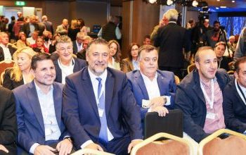 Ο Δήμαρχος Πειραιά Γιάννης Μώραλης στην ετήσια Γενική Συνέλευση της Π.Ε.Δ.Α.