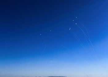 Βόρειο Ισραήλ: Περίπου 40 ρουκέτες εκτοξεύτηκαν από τον Λίβανο