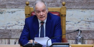 Βουλή: Ανακοίνωσε τις ανεξαρτητοποιήσεις των kasselistas ο Τασούλας – Ποια τα προνόμια του κόμματος της αξιωματικής αντιπολίτευσης