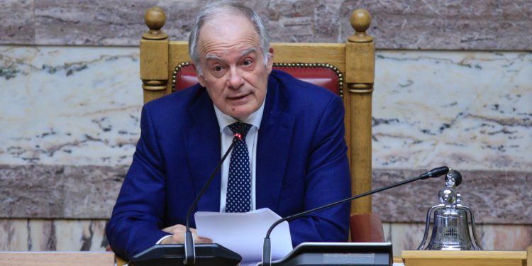 Βουλή: Ανακοίνωσε τις ανεξαρτητοποιήσεις των kasselistas ο Τασούλας – Ποια τα προνόμια του κόμματος της αξιωματικής αντιπολίτευσης