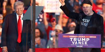 Τραμπ: Ένας οπαδός του Μασκ επικεφαλής της ρυθμιστικής αρχής τηλεπικοινωνιών