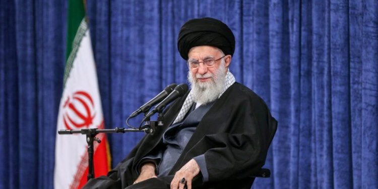 Ιράν: Οι ΗΠΑ και το Ισραήλ θα λάβουν «συντριπτική απάντηση»