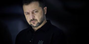 Ζελένσκι: Εάν οι ΗΠΑ διακόψουν τη βοήθεια θα χάσουμε – Τι περιμένει από τον Τραμπ