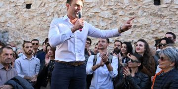 Κασσελάκης και βουλευτές που έφυγαν από τον ΣΥΡΙΖΑ: Δεν νομιμοποιούνται να ζητούν «εργολαβικά» έδρες