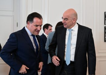 Αμηχανία Μαξίμου για τις δηλώσεις Γεωργιάδη περί κρυπτόμενων υπουργών (;)- Πιθανή συνάντηση Μητσοτάκη με Δένδια