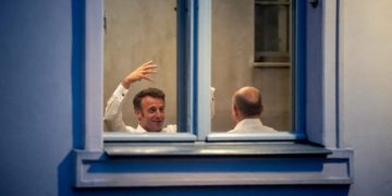 Γερμανία-Γαλλία: Βίοι παράλληλοι – Πώς η εύθραυστη οικονομία τους επηρεάζει την ΕΕ