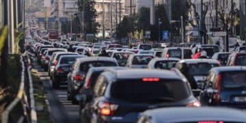 Κυκλοφοριακό: Ο εφιάλτης στους δρόμους της Αθήνας – Χωρίς μέτρα οδεύουμε στην… αβίωτη κινητικότητα