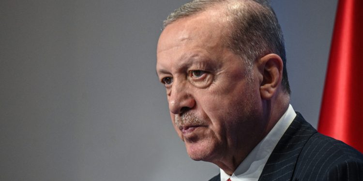 Κομισιόν και Μπλίνκεν σπεύδουν στον Ερντογάν για τις εξελίξεις στην Συρία