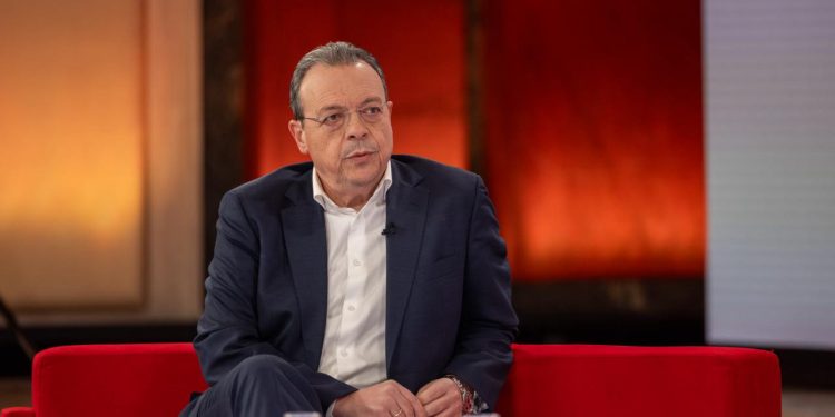 OT FORUM – Σωκράτης Φάμελλος: Η ελληνική οικονομία πλήττεται από υπερσυγκέντρωση – Υπάρχει καρτελοποίηση