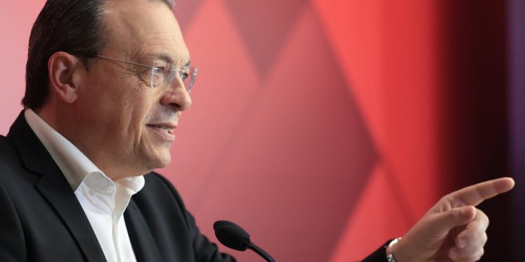 Φάμελλος: Τα 4,5δισ.€ κέρδη των τραπεζών είναι μια κλοπή με ευθύνη Μητσοτάκη