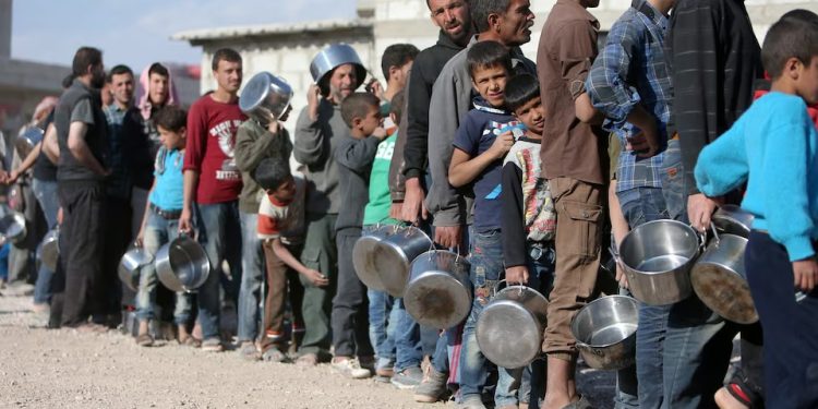 Η παγκόσμια ανθρωπιστική κρίση επιδεινώνεται καθώς οι πλούσιοι κόβουν τη βοήθεια