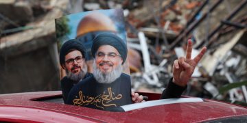 Η εύθραυστη κατάπαυση του πυρός στον Λίβανο, η σφαγή στη Γάζα και τα «ανατολίτικα παζάρια» του Νετανιάχου