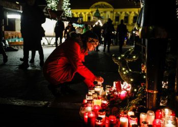 Μαγδεμβούργο: Μία «μαύρη σκιά» σκεπάζει τη χώρα – Ο Σταϊνμάιερ έκανε έκκληση για ενότητα