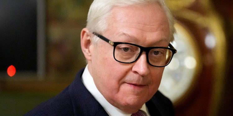 Ρωσία προς Τραμπ: Η Μόσχα εξετάζει διάφορες επιλογές, αν οι ΗΠΑ προχωρήσουν σε πυρηνική δοκιμή