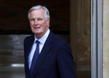 Γαλλία: Ο Μπαρνιέ κατηγόρησε τα κόμματα της αντιπολίτευσης ότι αρνήθηκαν οποιαδήποτε διαβούλευση μαζί το