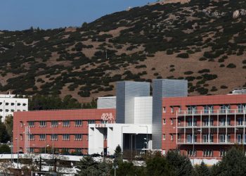 ΠΑΣΟΚ και ΣΥΡΙΖΑ για στρατιωτικά νοσοκομεία: Επικοινωνιακού τύπου αντικαταστάσεις υγειονομικών